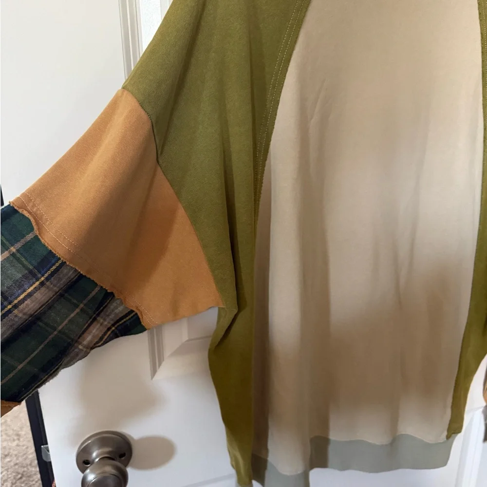 Easel Fall Colorblock Sweatshirt with Plaid Sleeves - Picture 5 of 5